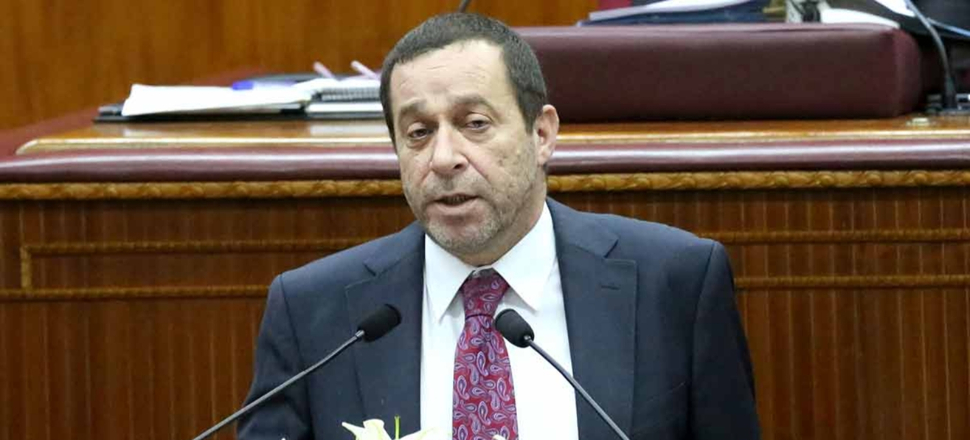 Serdar Denktaş görevinden istifa etti...