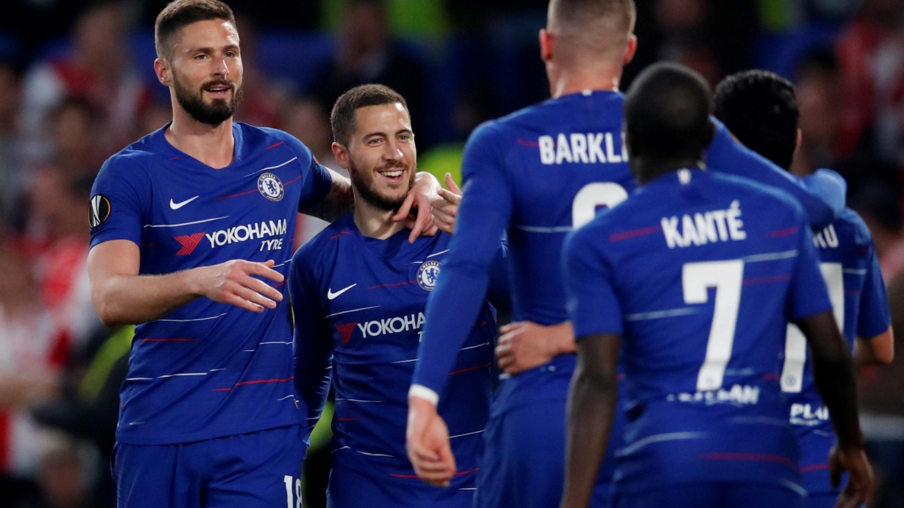 Chelsea penaltılarla güldü...