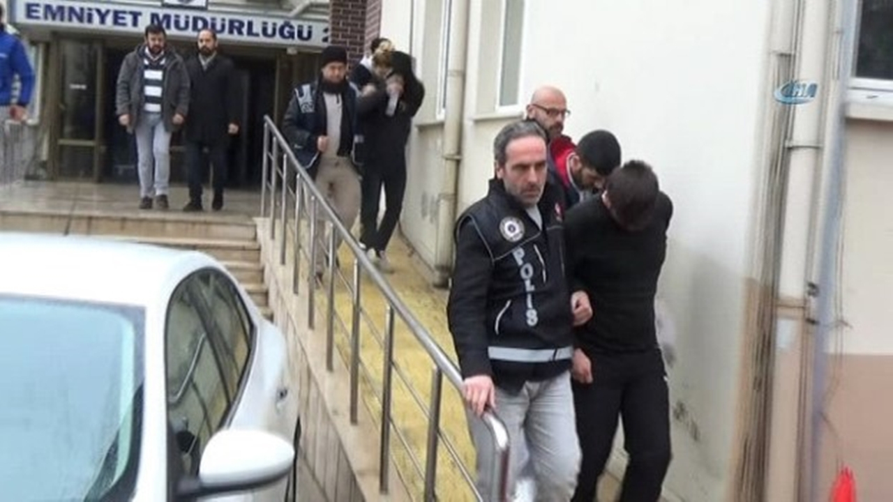 Bursa'da uyuşturucu baskını: 12 gözaltı