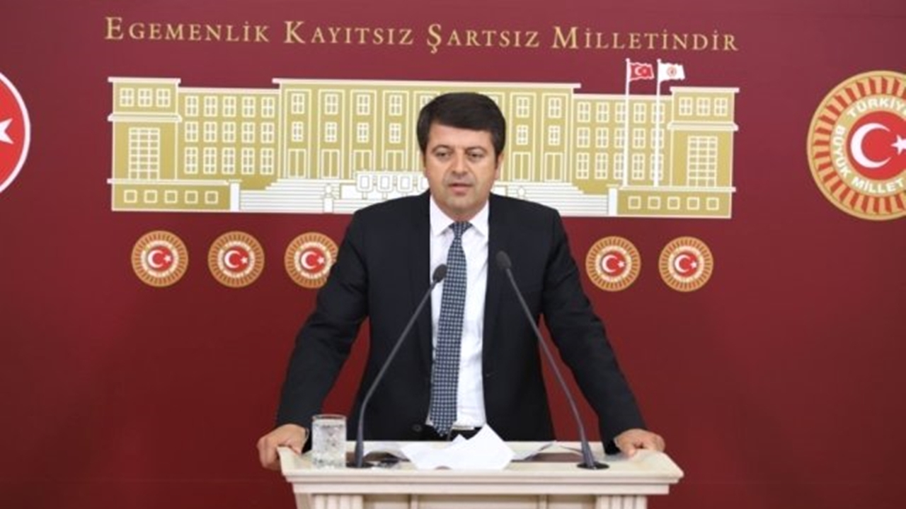Adıyaman'da Milletvekili Abdurrahman Tutdere çevre kirliliğine dikkat çekti