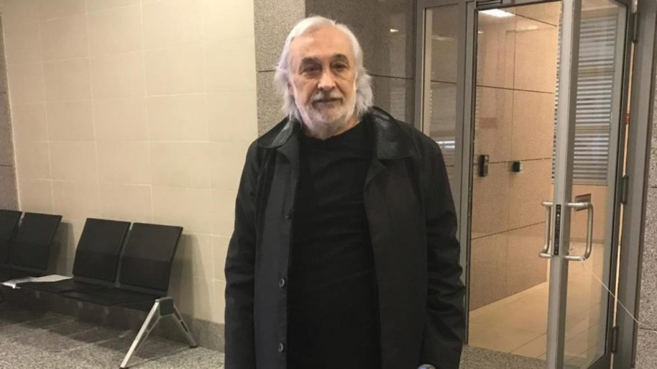 Müjdat Gezen Köln uçağı ile Almanya'ya gitti!