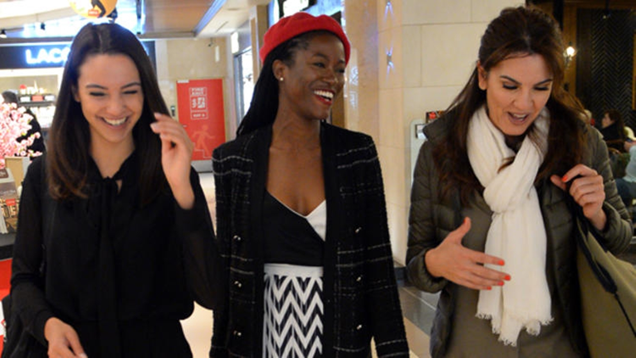 İngiliz güzeli Rogers'a İstanbul'u gezdirdiler!