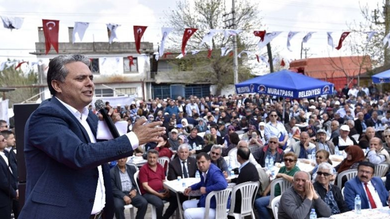 Antalya'da Başkan Ümit Uysal’dan Anneler Günü daveti