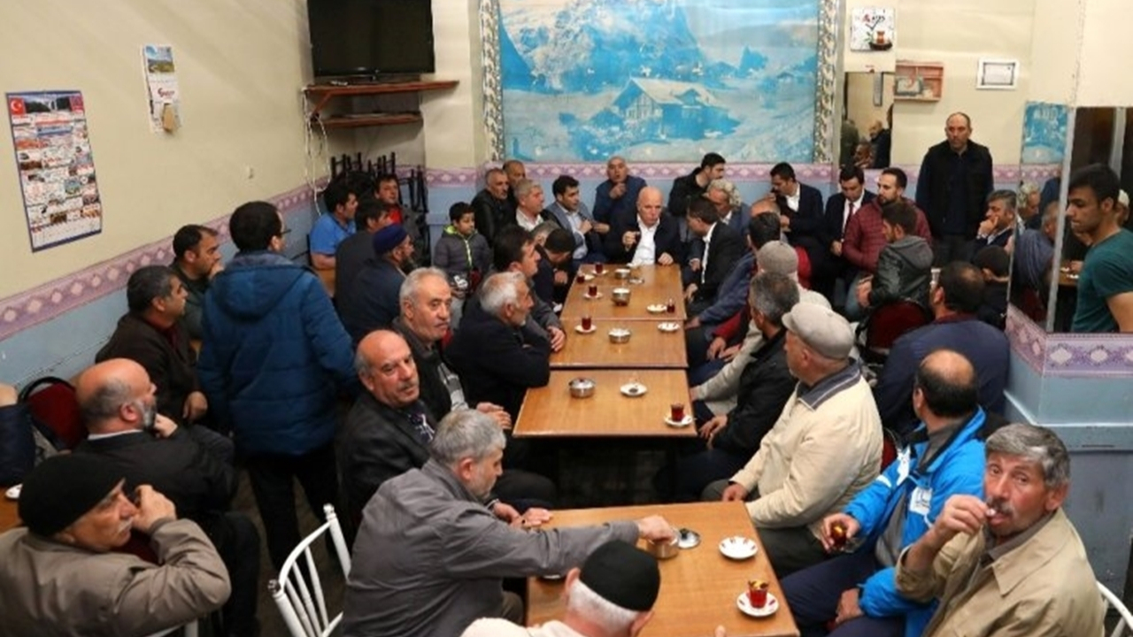 Erzurum'da Başkan Mehmet Sekmen Hilalkent’e çıkarma yaptı