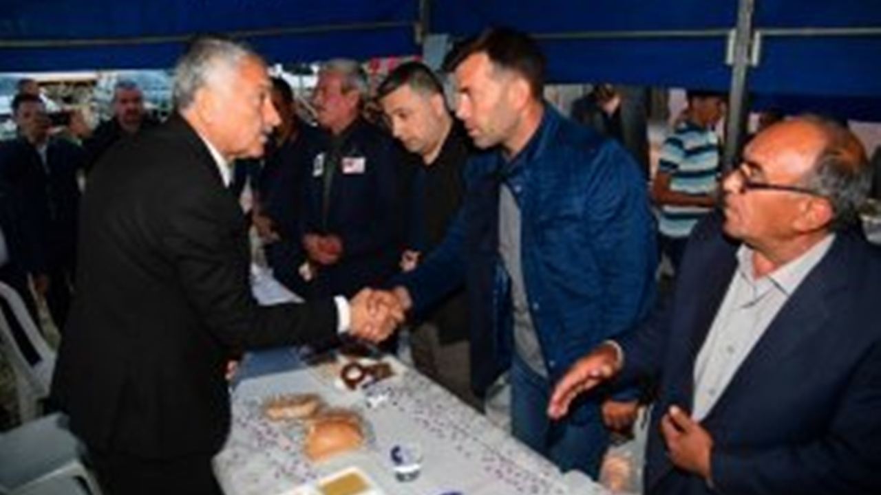 Adana'da Zeydan Karalar: "Şehit yakınları için ne yapsak azdır"