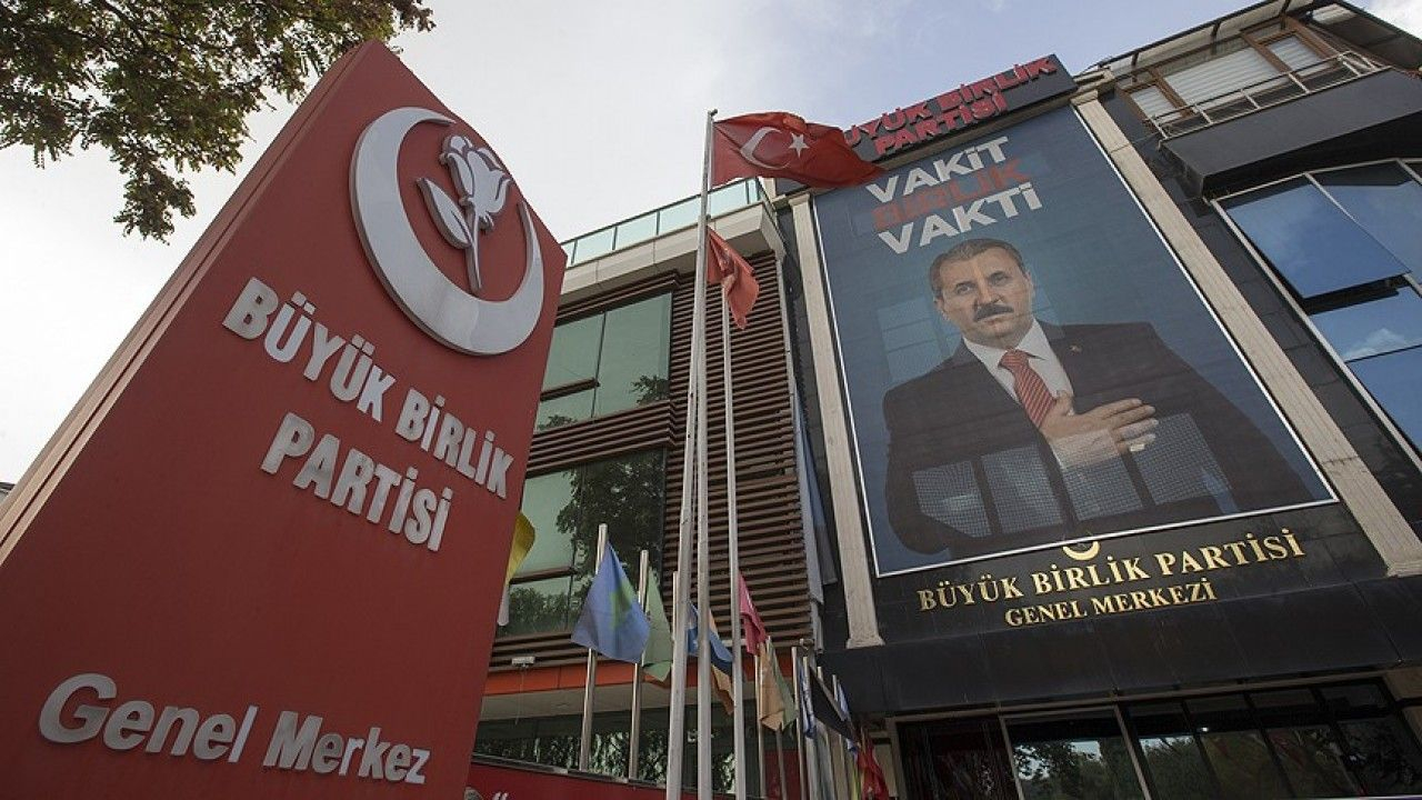 BBP'de Mustafa Destici'ye tepki!
