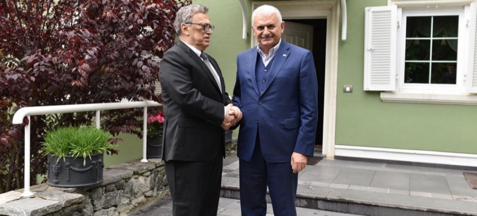 Yıldırım'dan Mesut Yılmaz'a sürpriz ziyaret!