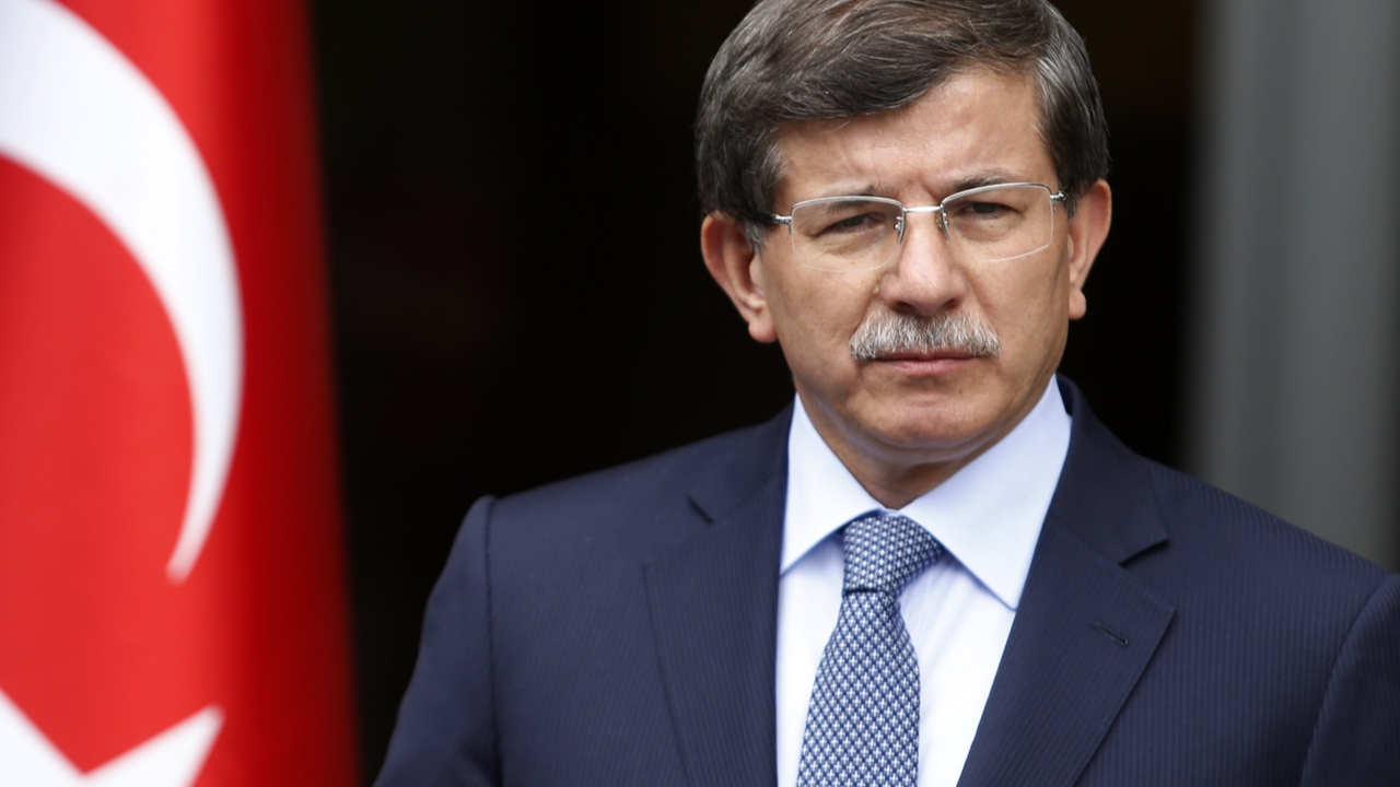 Ahmet Davutoğlu’ndan Payitaht Abdülhamid yanıtı...