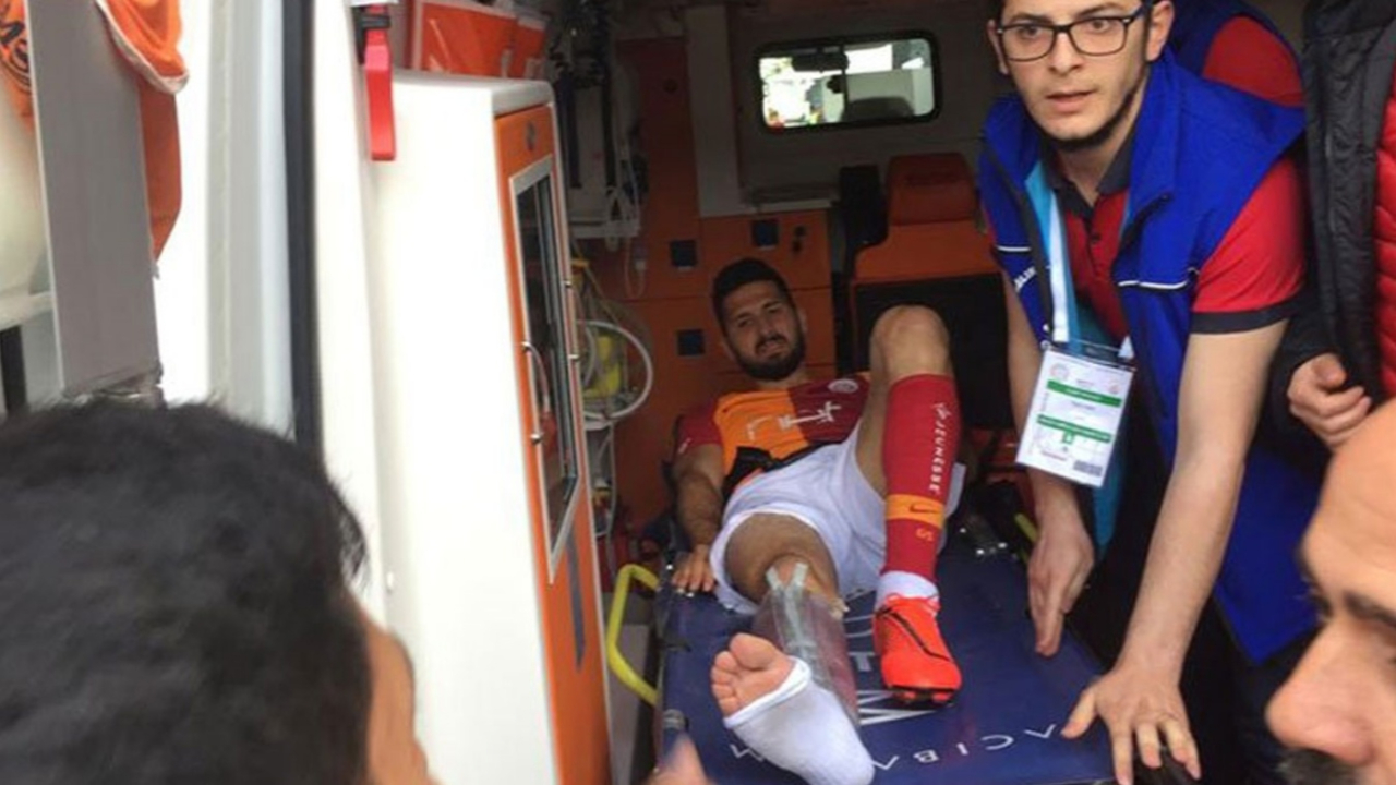 Galatasaray'dan Emre Akbaba açıklaması!