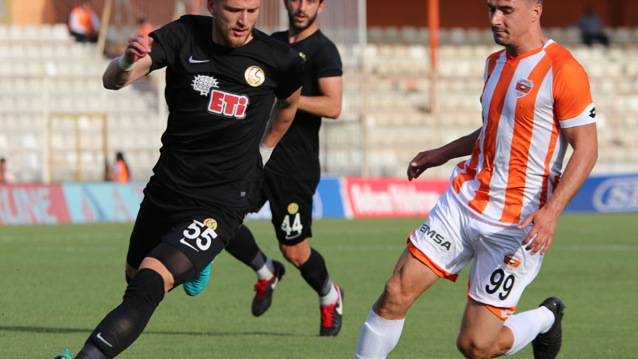 Adanaspor hasretini şovla bitirdi!
