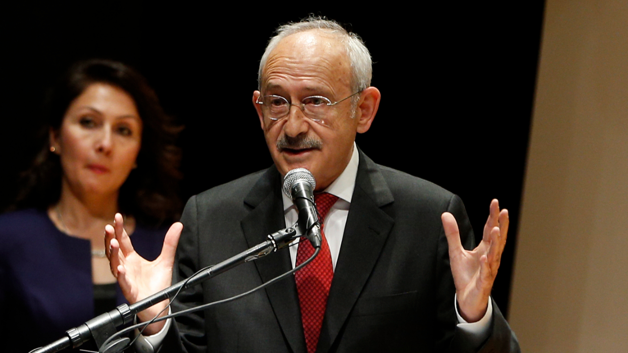 Kılıçdaroğlu Osman Kavala'yı da gazeteci yaptı!