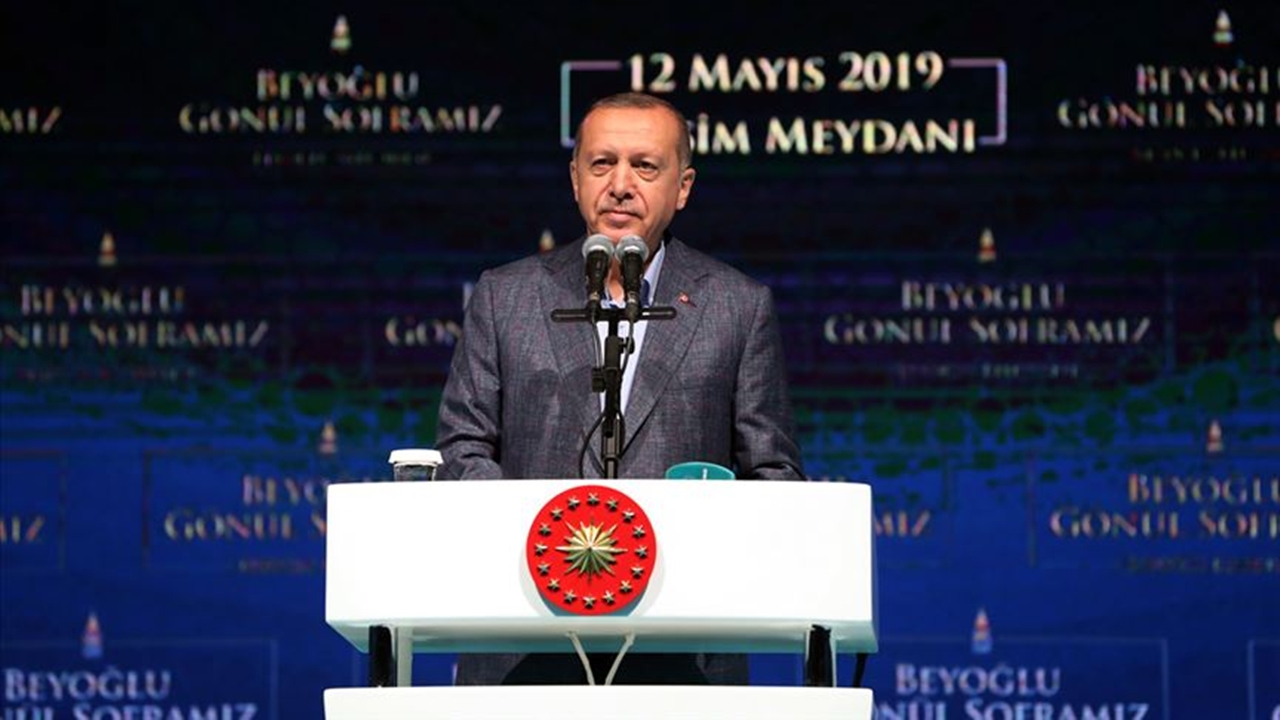Cumhurbaşkanı Erdoğan'dan o sanatçılara tepki...