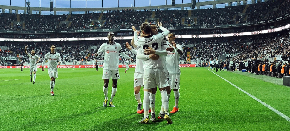 Beşiktaş zirve takibini sürdürdü! 2-1