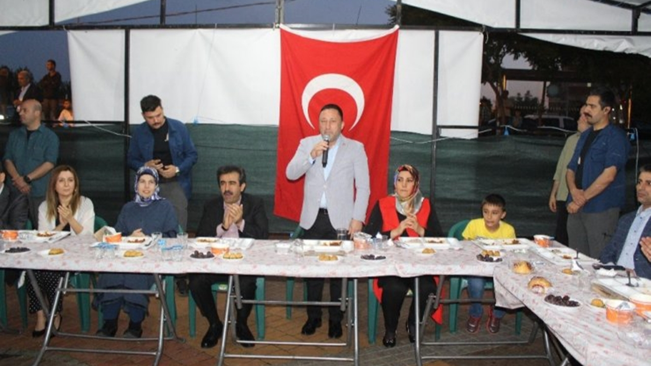 Diyarbakır'da Hüseyin Beyoğlu: “Bağlar hak ettiği değere kavuşuyor”