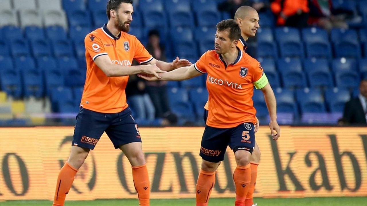 Kritik maç öncesi Emre Belözoğlu gelişmesi!
