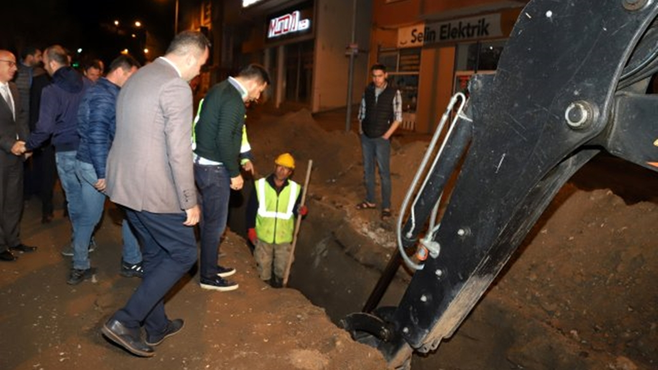 Nevşehir'de Belediye Başkanı Rasim Arı’nın gece mesaisi
