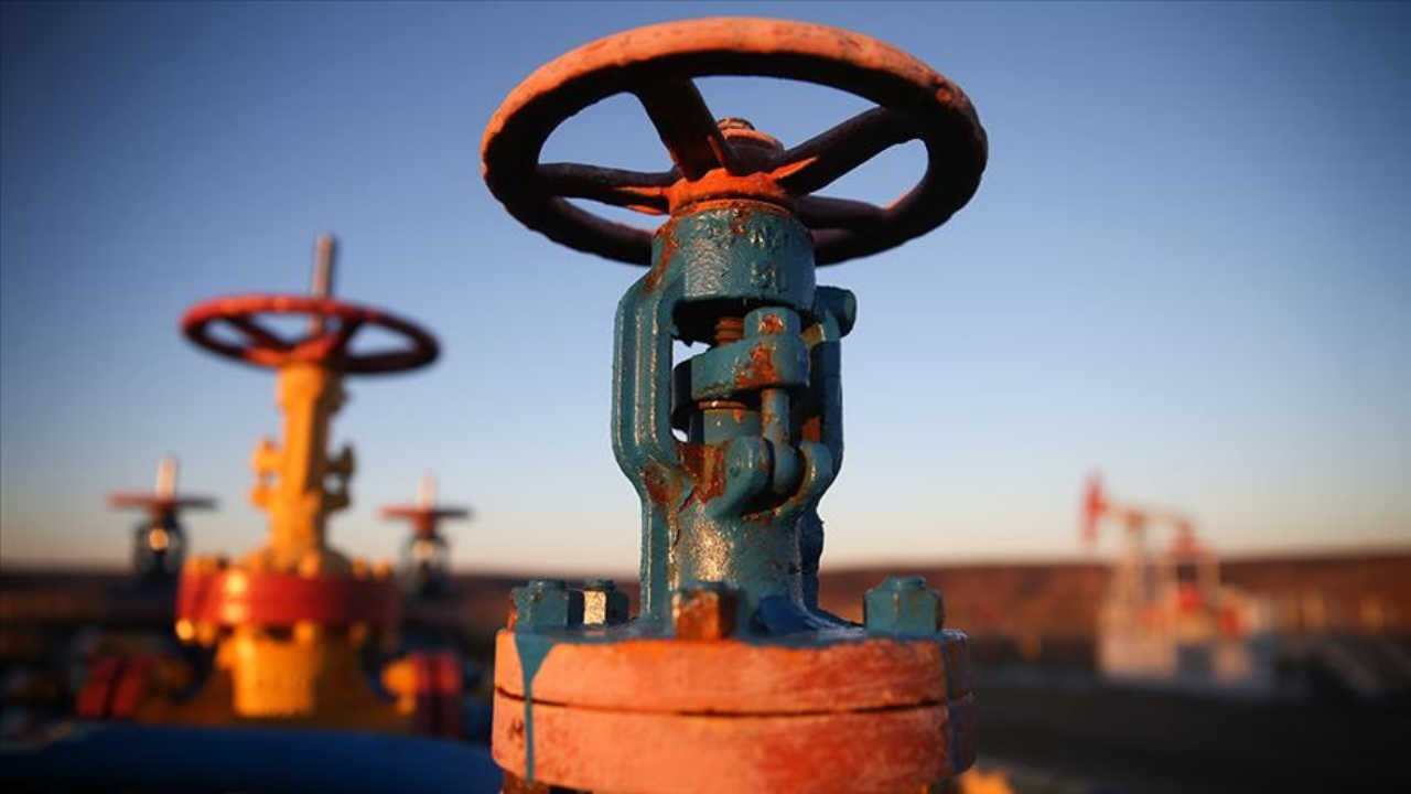 S. Arabistan'da petrol istasyonlarına saldırı!