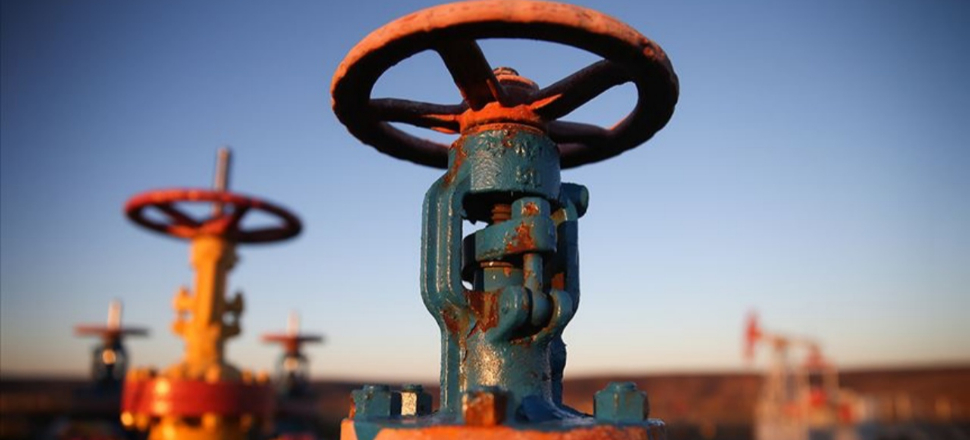 S. Arabistan'da petrol istasyonlarına saldırı!