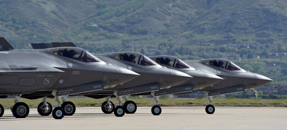 ABD'den İran'a F-35'lerle gözdağı...