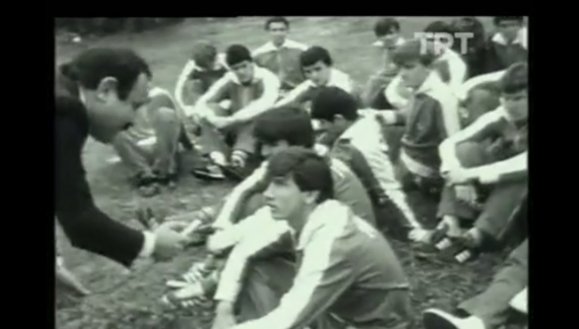 80'lerde Milli Takım samimiyeti...