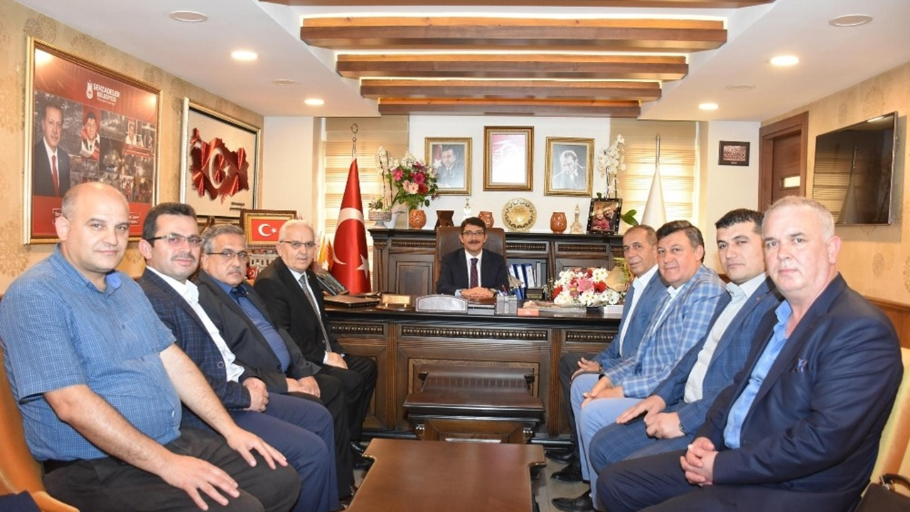 Manisa MESKOOP’tan Başkan Ömer Faruk Çelik’e ’hayırlı olsun’ ziyareti