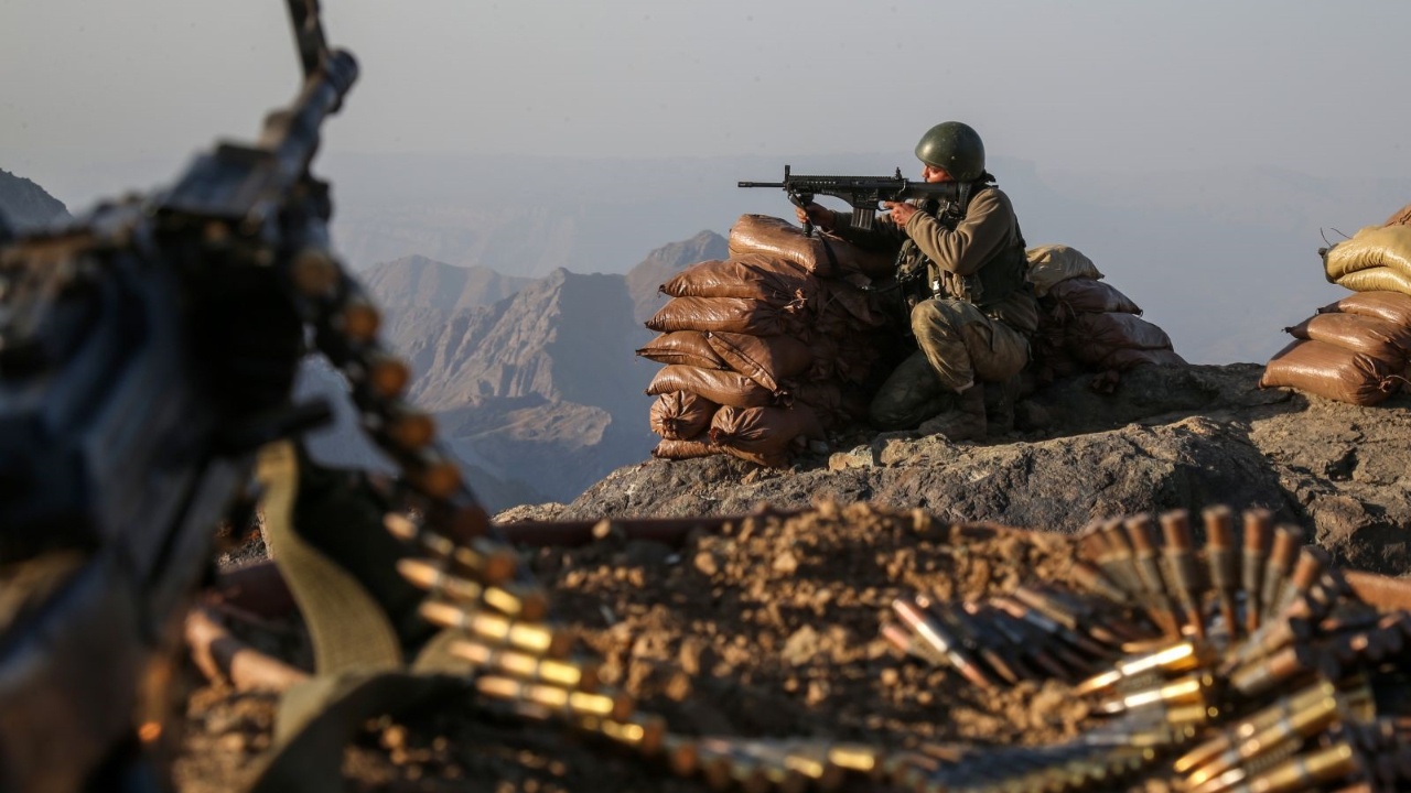 Hakkari'de operasyon! 4 terörist öldürüldü