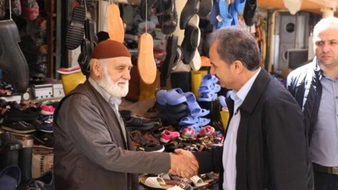 Adıyaman'da Süleyman Kılınç, esnaflarla bir araya geldi