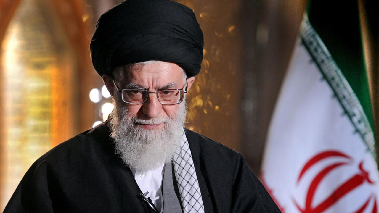 Hamaney: Müzakere zehirdir, seçenek direniş...