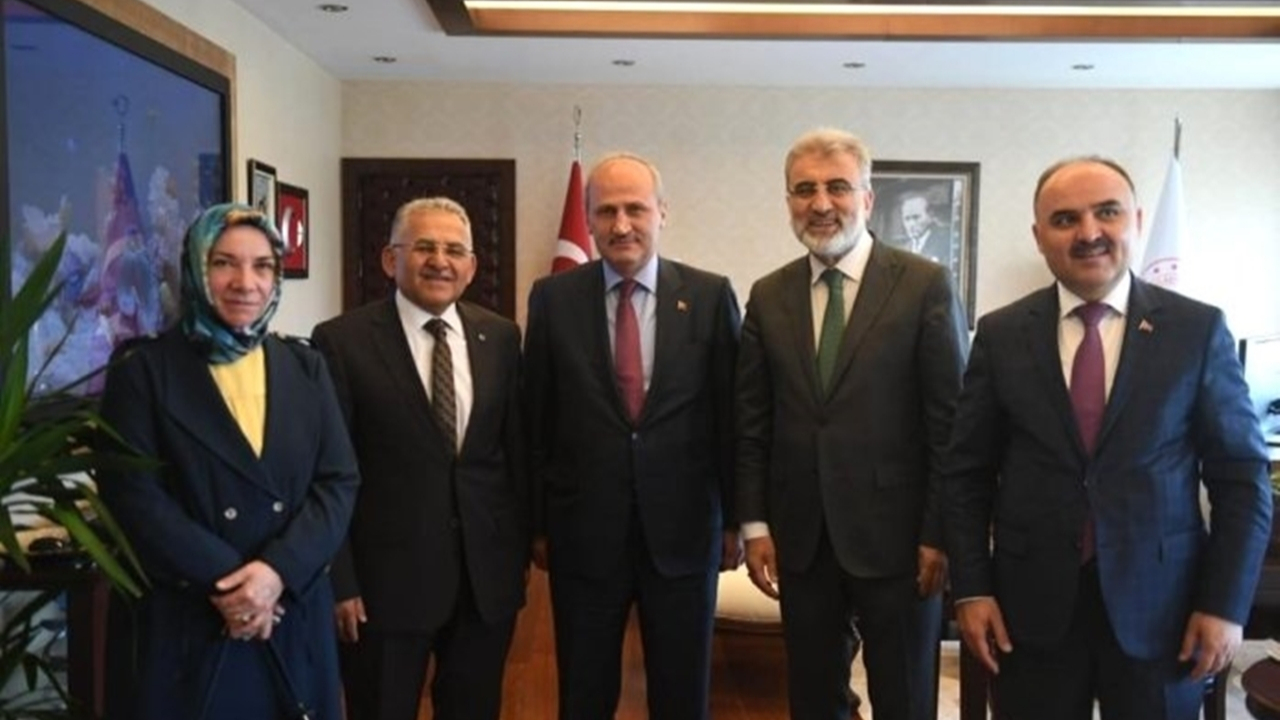 Kayseri'de Başkan Memduh Büyükkılıç, Ankara’da önemli temaslarda bulundu