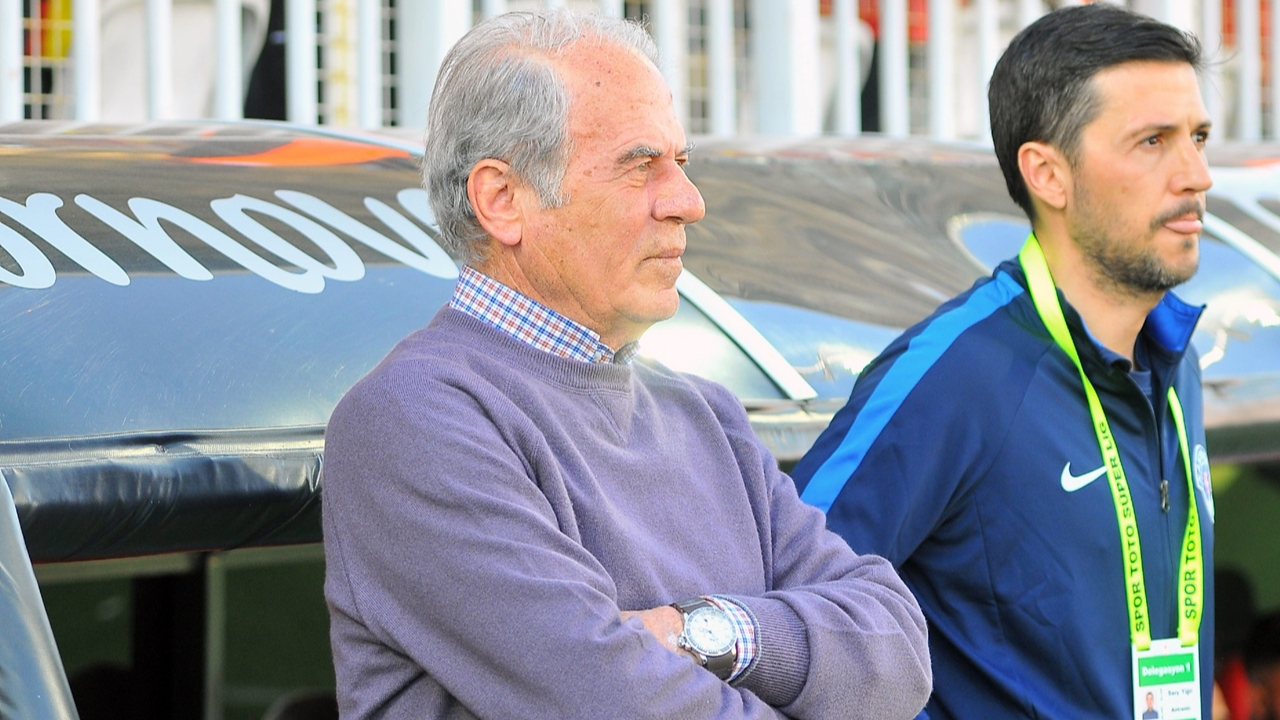 Kasımpaşa'da Mustafa Denizli depremi...