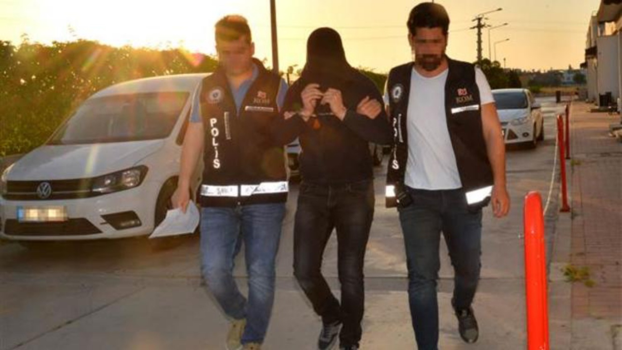 Adana'da FETÖ'ye şafak operasyonu: 11 gözaltı!