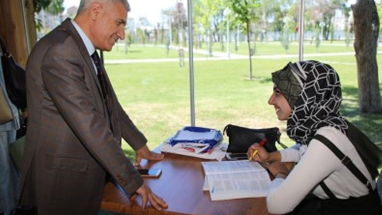 Malatya'da Başkan Osman Güder gençlerle bir araya geldi