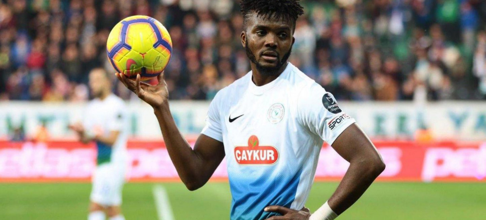 Rizespor'un savunmacısına kanca!