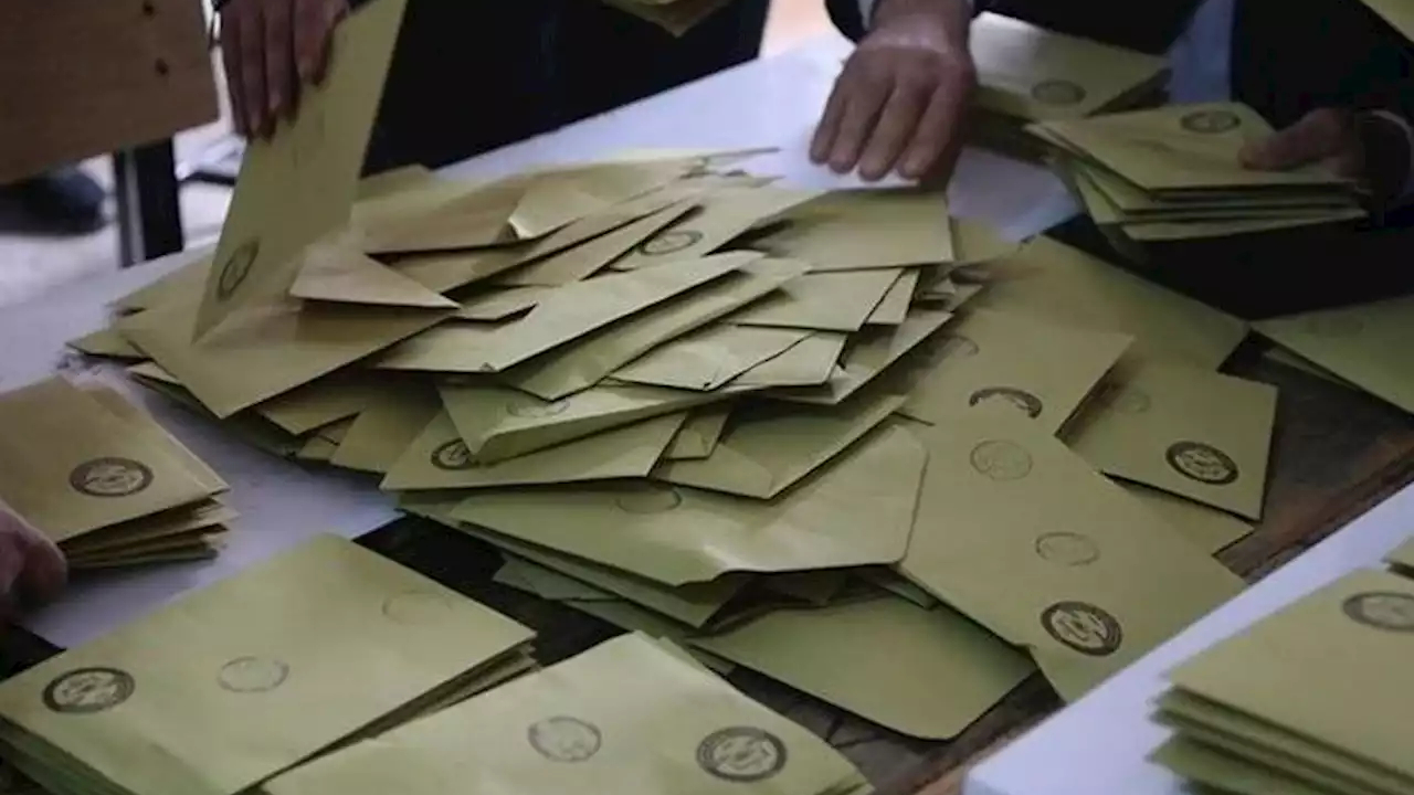 AK Parti 39 ilçeyi tek tek araştırdı!