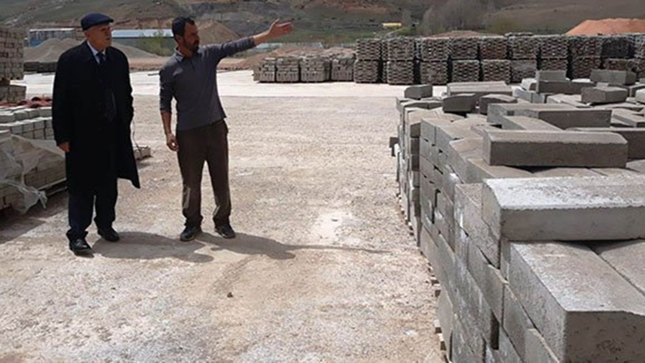 Bayburt Belediye Başkanı Hükmü Pekmezci, yerel çalışmaları inceledi