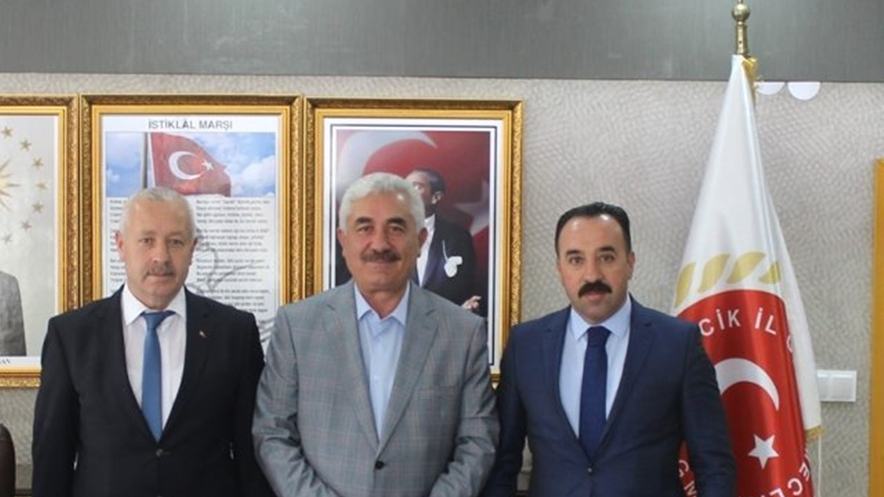 Bilecik'te İl Müdürü Aslan Yıldız, Başkan Osman Yılmaz ile buluştu