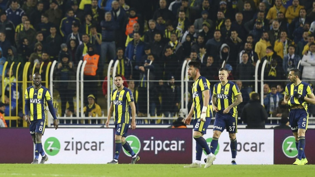 Fenerbahçe'de yaprak dökümü...