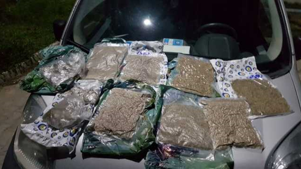 Manisa Akhisar’da uyuşturucu baskını