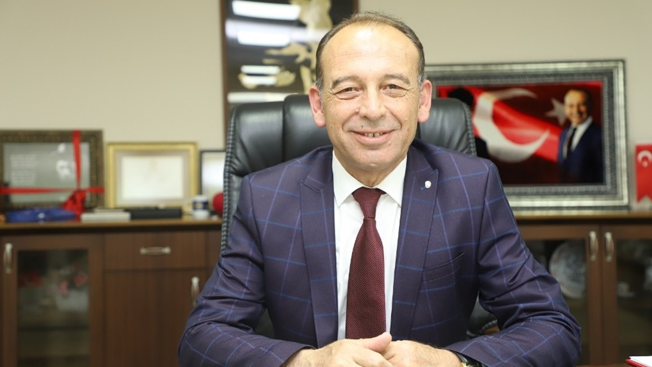 Manisa'da Başkan Çetin Akın’dan milli heyecana destek