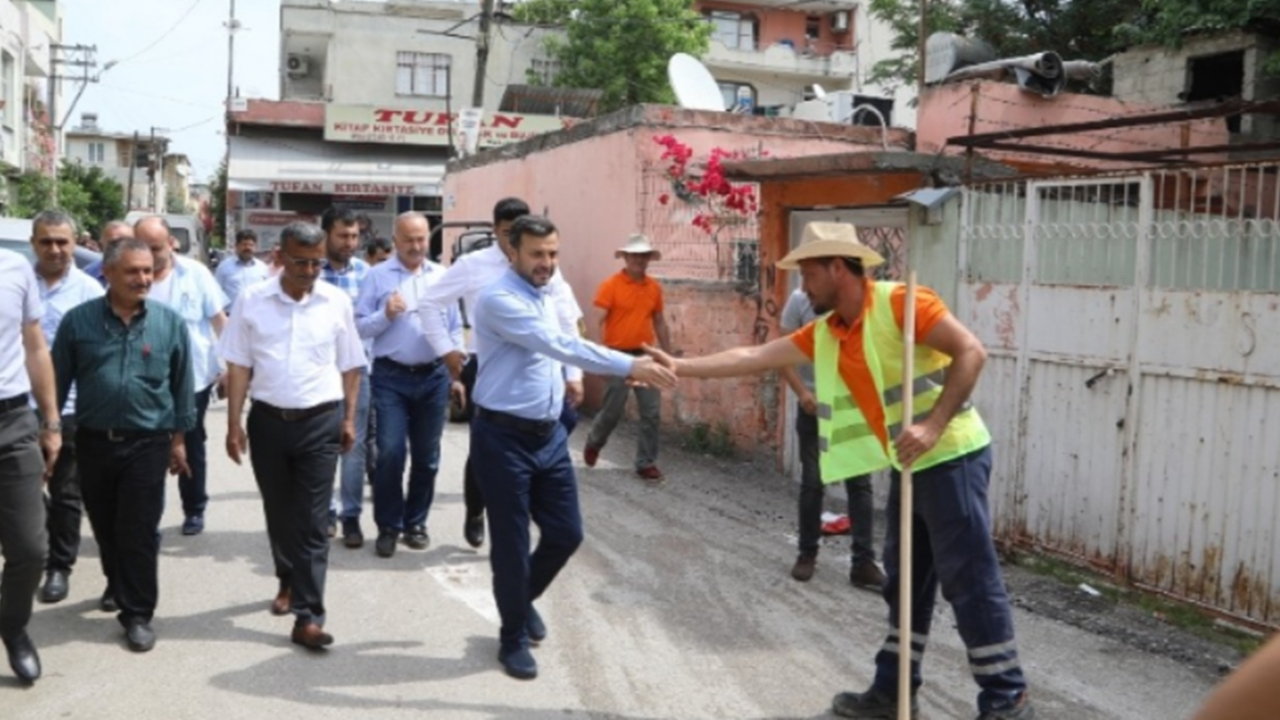 Adana'da Fatih Mehmet Kocaispir: "Yüreğir’de stabilize yol tarihe karışacak"