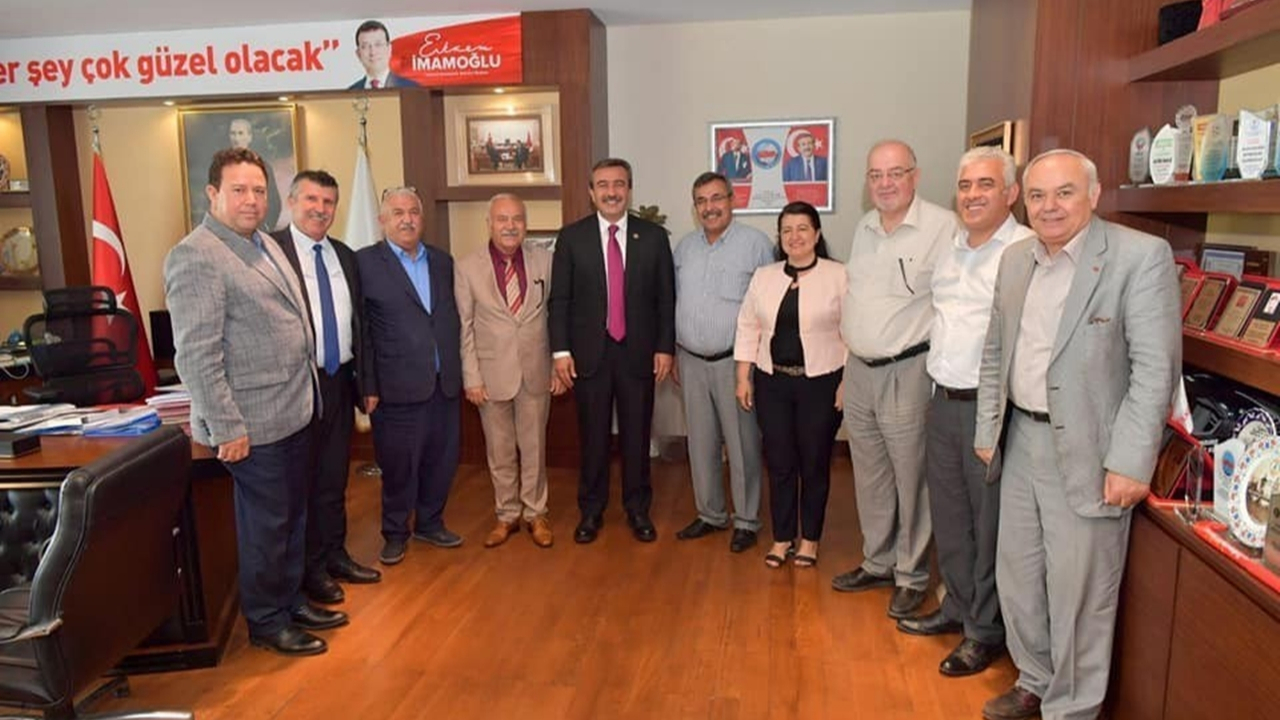 Adana'da Başkan Soner Çetin: "Esnafla gönül birliğimiz var"
