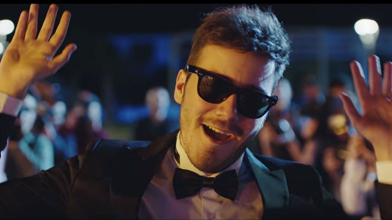 YouTuber Enes Batur evleniyor!
