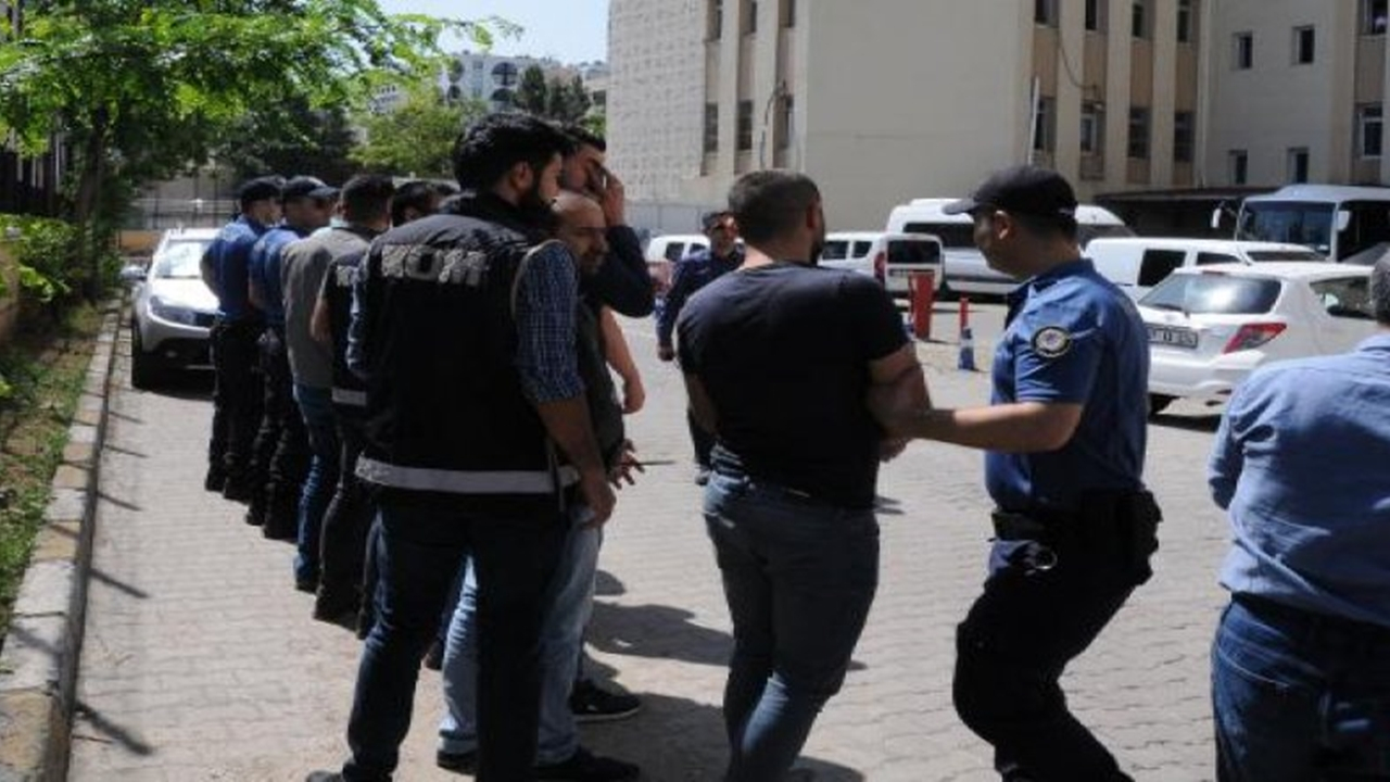 Diyarbakır merkezli 6 ilde tefeci baskını: 26 gözaltı
