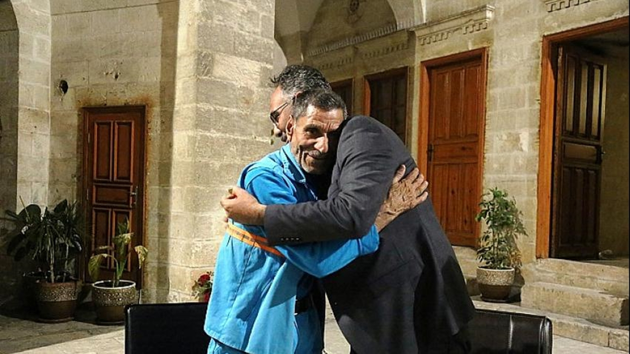 Şanlıurfa'da Başkan Mehmet Kuş temizlik personelini ödüllendirdi