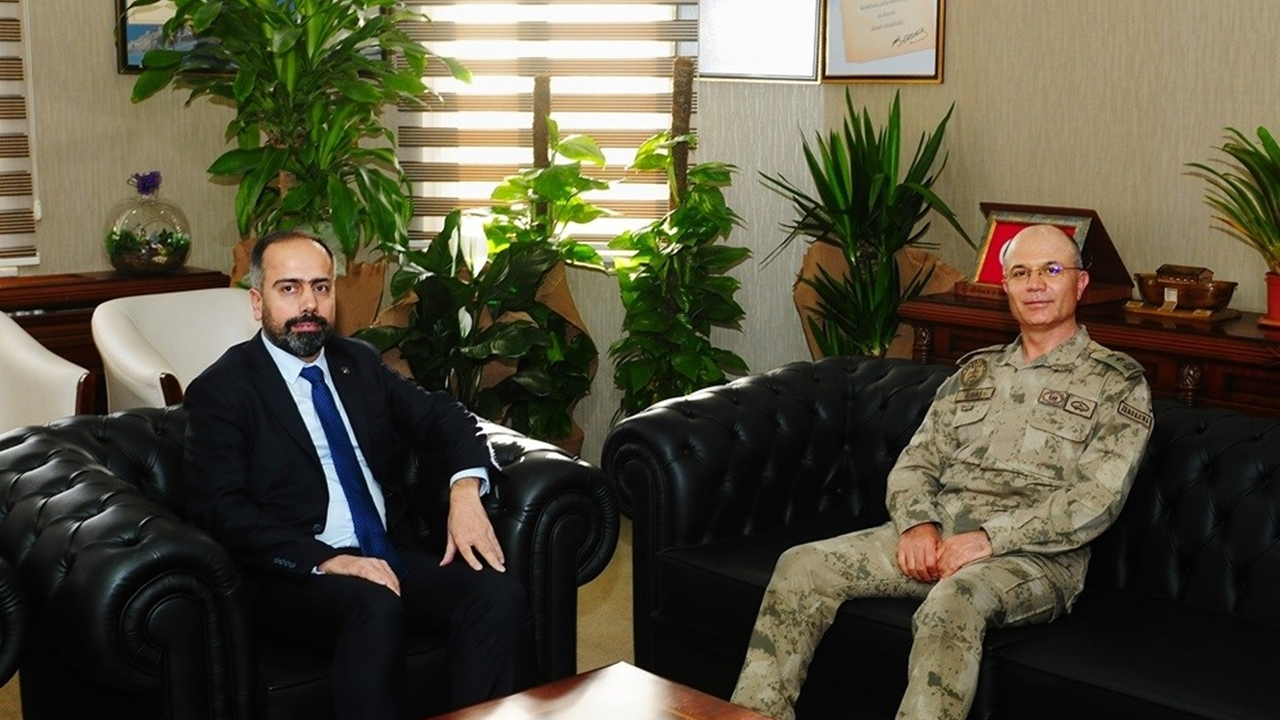 Van'da Korgeneral Hacı İlbaş’tan Rektör Hamdullah Şevli’ye ziyaret