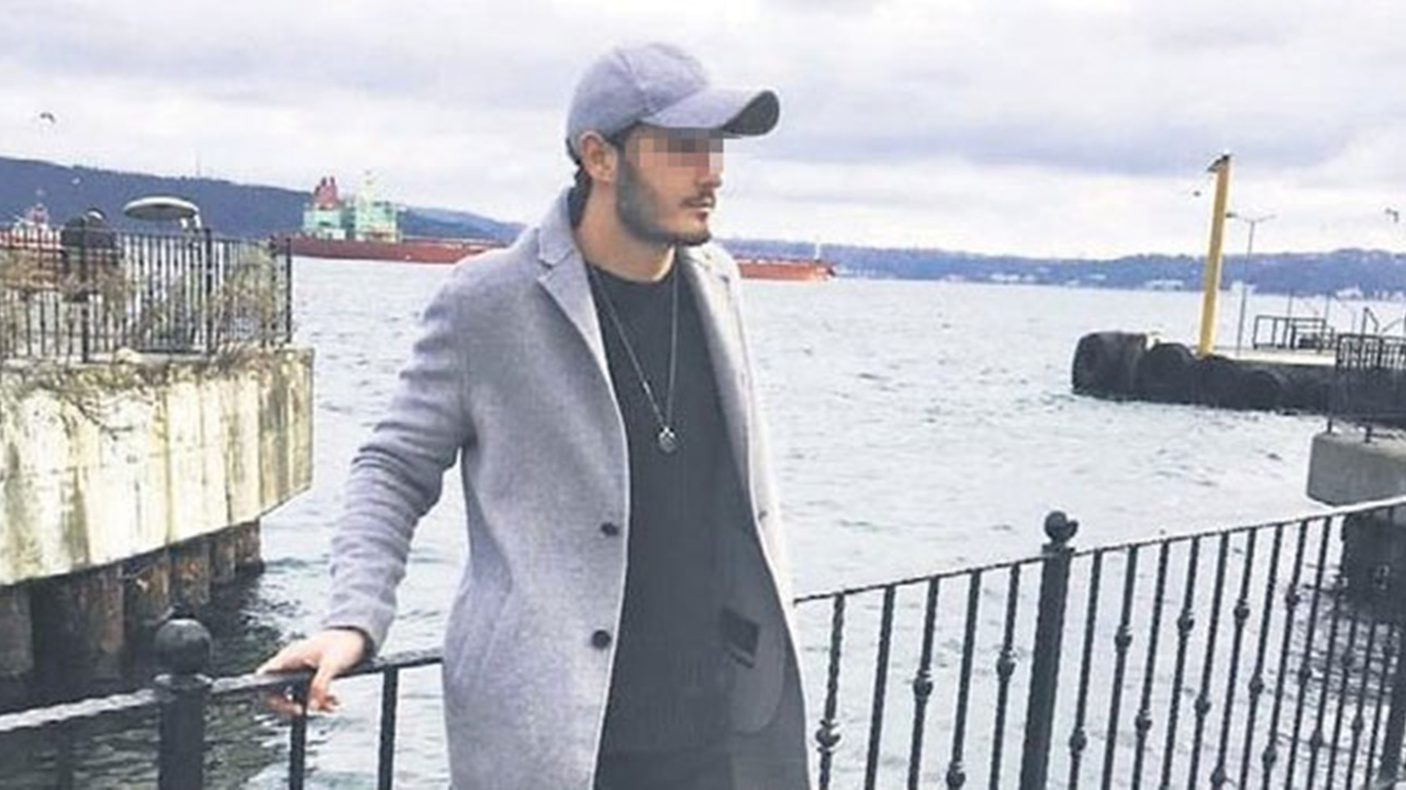 Mili futbolcunun fotoğrafıyla genç kızlara...