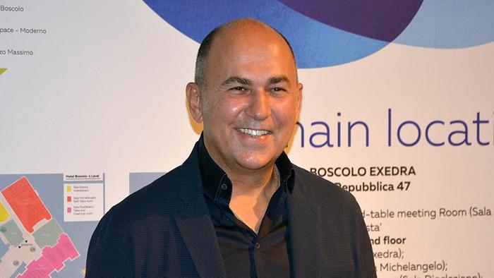 Ferzan Özpetek son filmi 'İstanbul Kırmızısı'nı Roma'da tanıttı