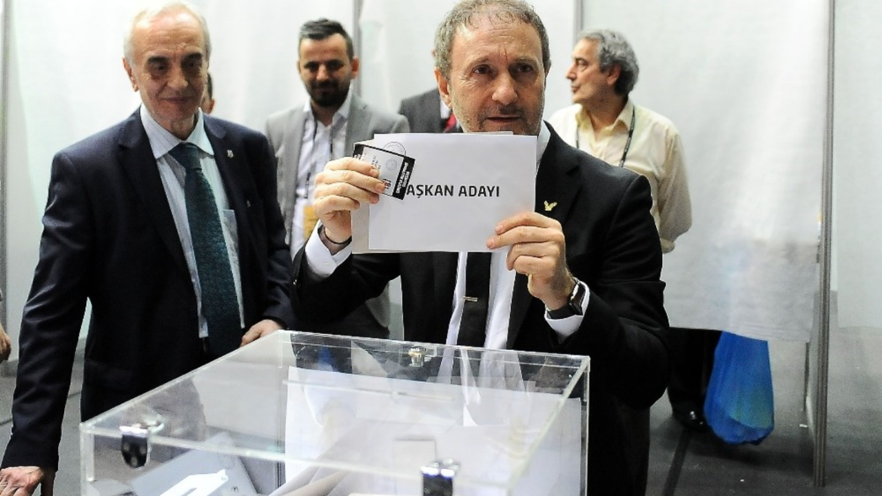 Beşiktaş başkan adayına FETÖ suçlaması!