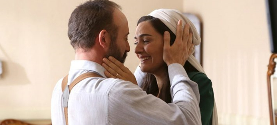 Halit Ergenç'ten eşine övgü dolu sözler!
