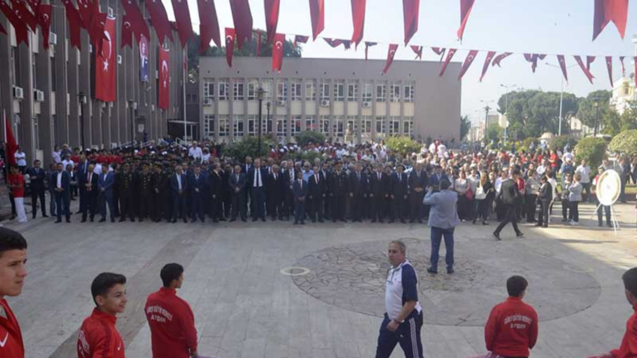 Aydın'daki 19 Mayıs kutlamalarında protokol krizi!